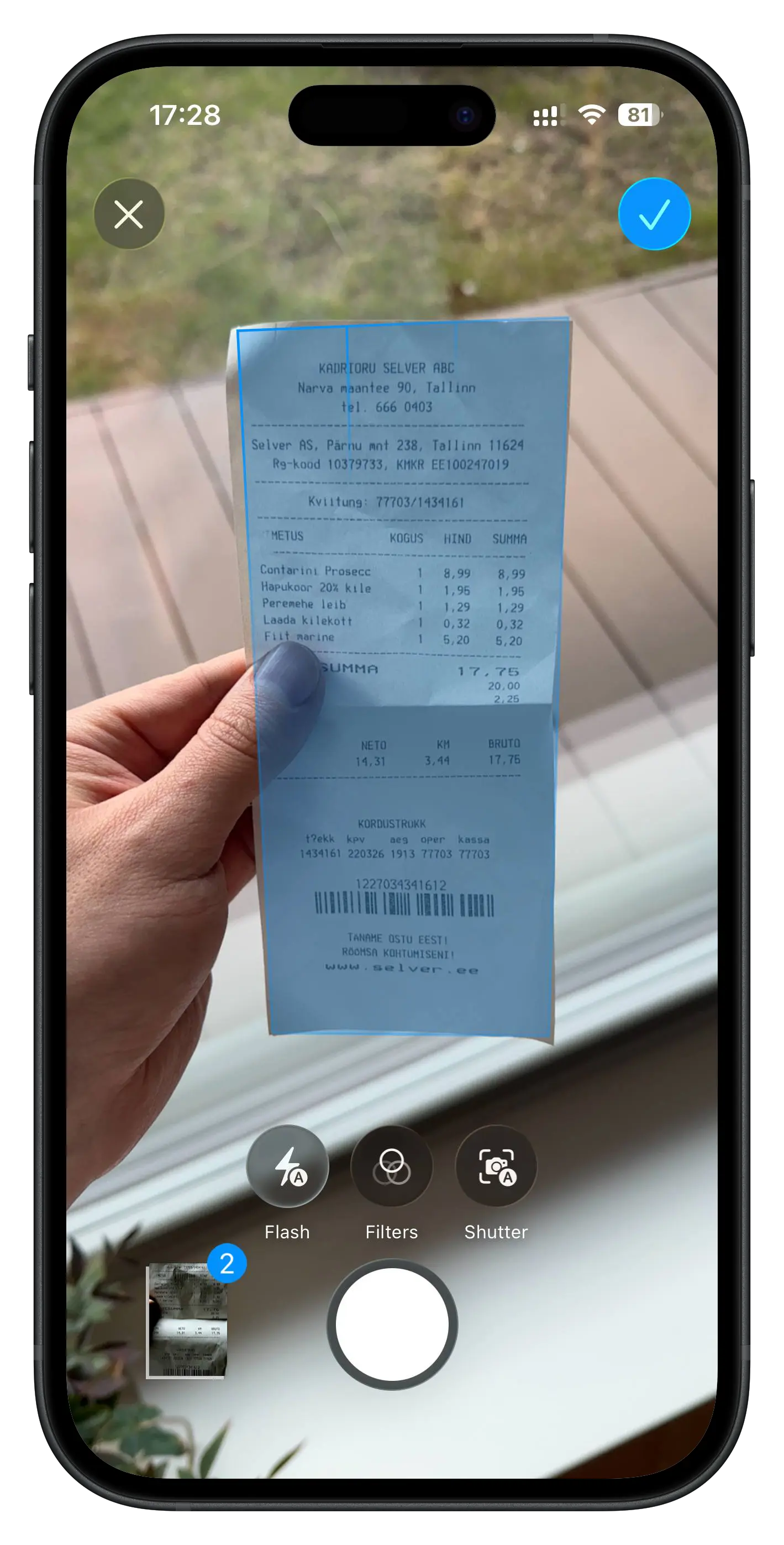 Scanning a receipt with Scanomy
